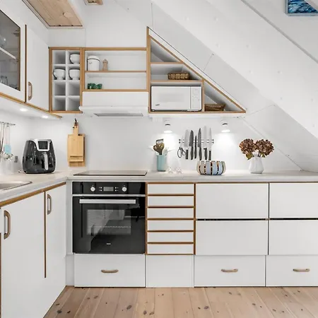 Leilighet Radica - 50m From The Sea By Interhome *