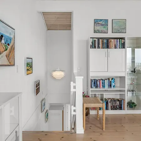 Apartment Radica - 50m From The Sea By Interhome